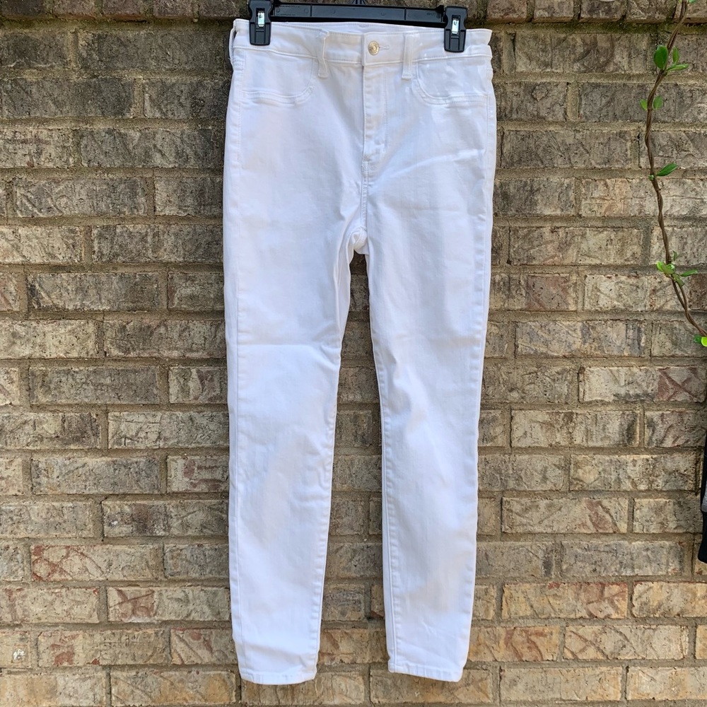 American Eagle White Super Hi-Rise Jegging Next Level Stretch Size 6 Short